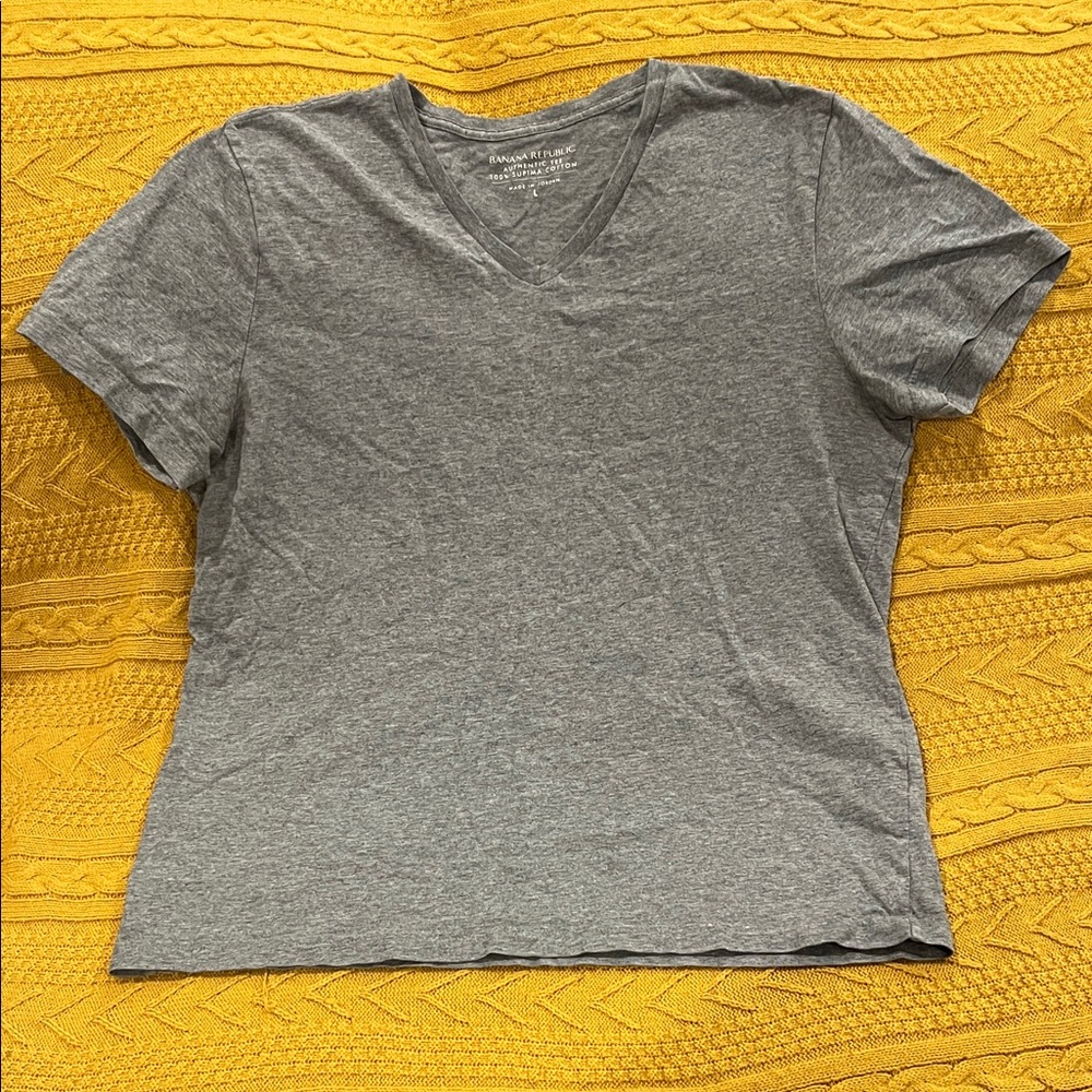 Banana Republic Heather Gray V-Neck Tee